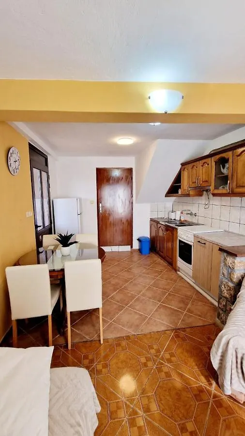 Apartman Luka Apartman Stari Grad  Starigrad-Paklenica